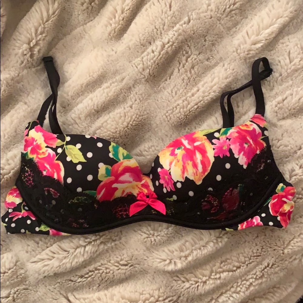 Victoria’s Secret Push-up bra